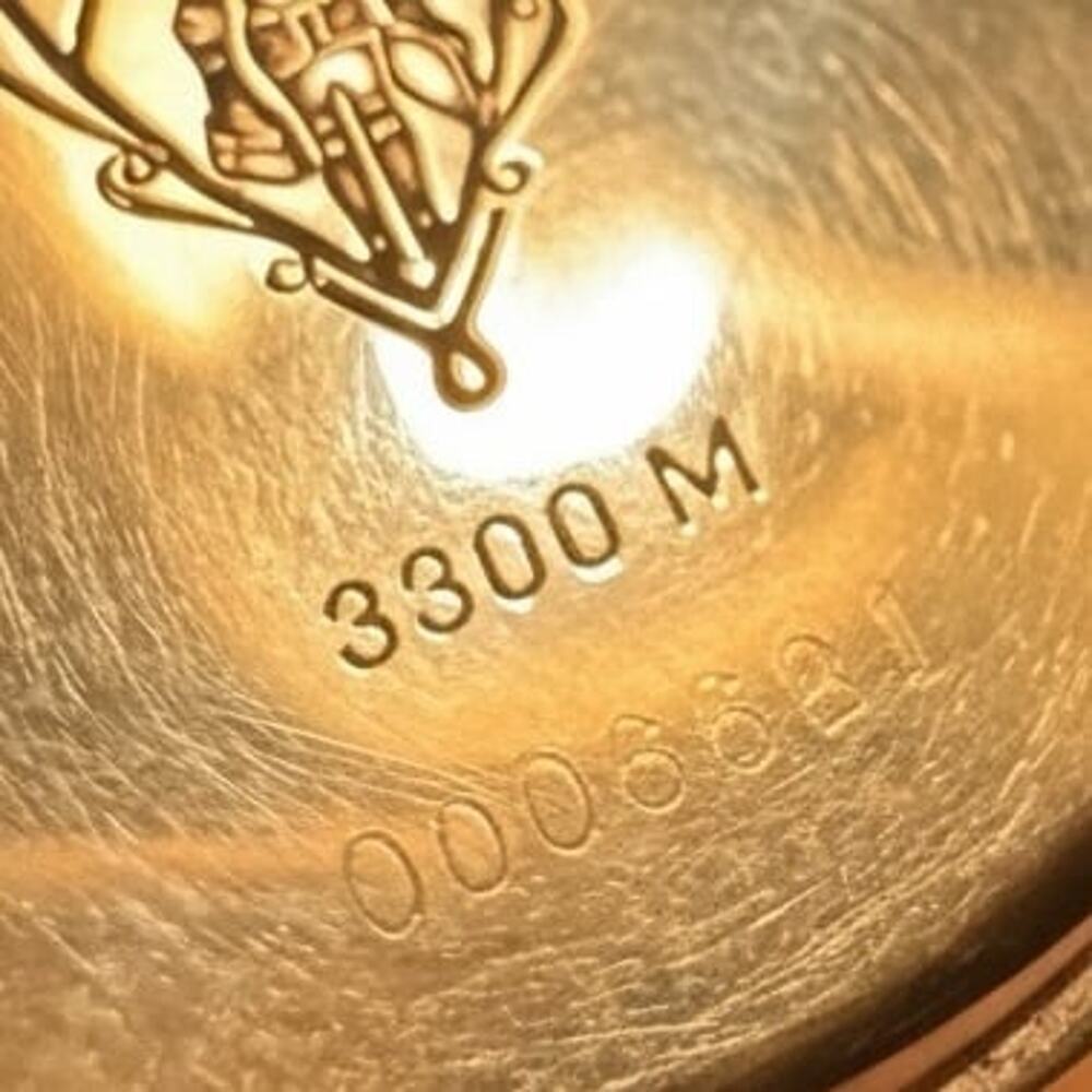 Vintage Gucci 3000M Gold Tone Swiss Quartz Watch w/ Box - Picture 11 of 11